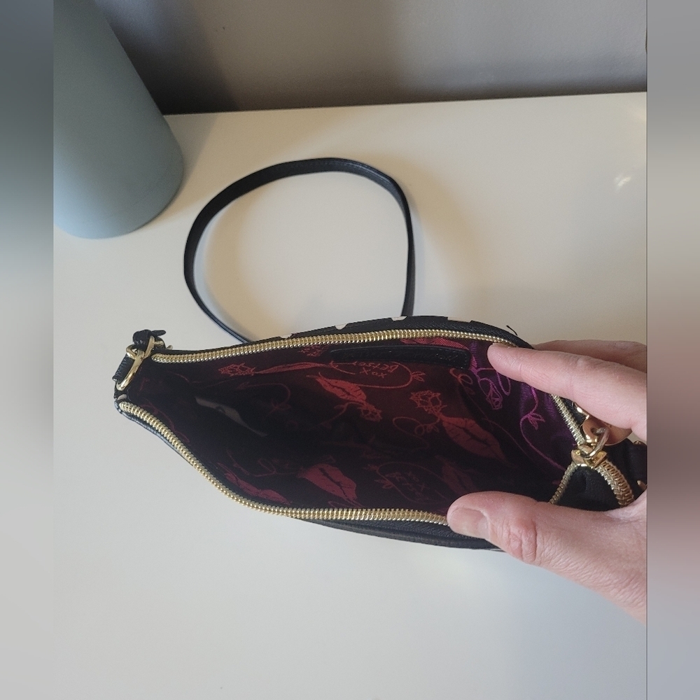 Betsey Johnson Wallet Bag, VGUC - Picture 6 of 8